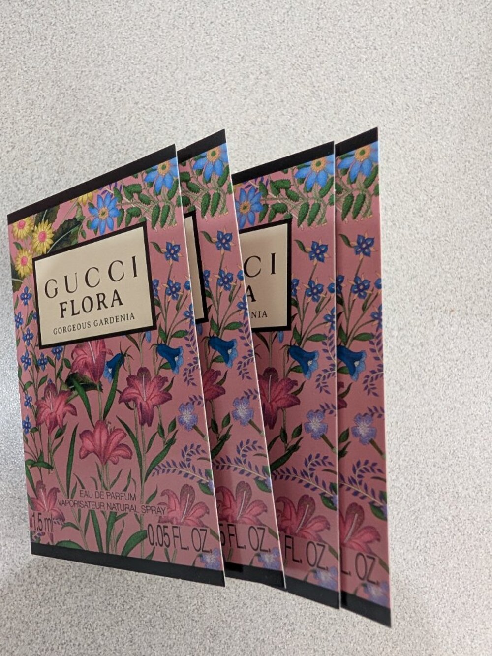 Gucci flora gorgeous gardenia discovery sample sef